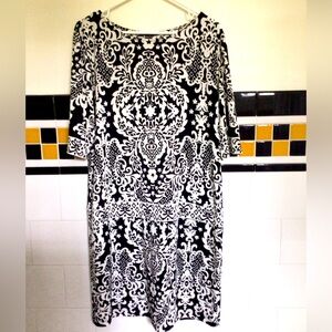 Black and white dress mid length Tiani B. Large